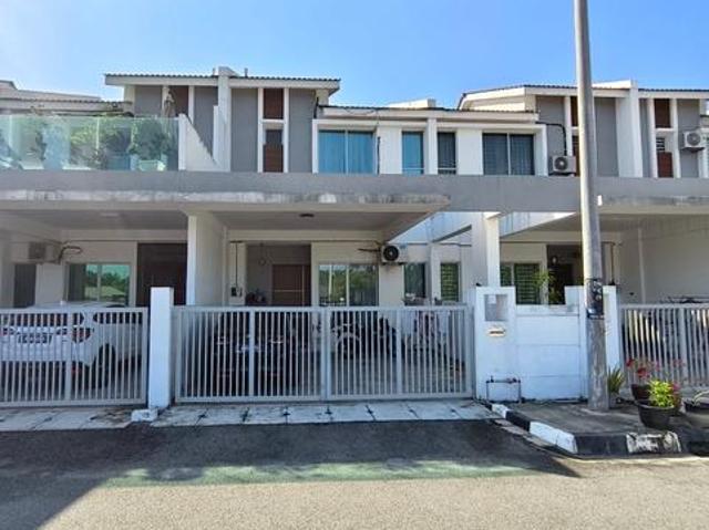 Terraced House for sale in Wellesley, Penang