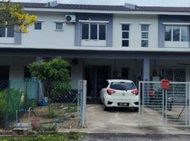 Terraced House for sale in Malaka