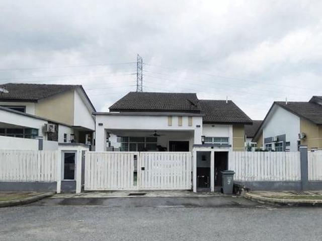 Bungalow for sale in Sendayan Village, Negeri Sembilan
