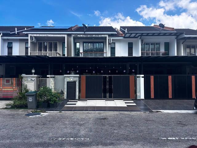 Terraced House for sale in Ulu Tiram, Johor
