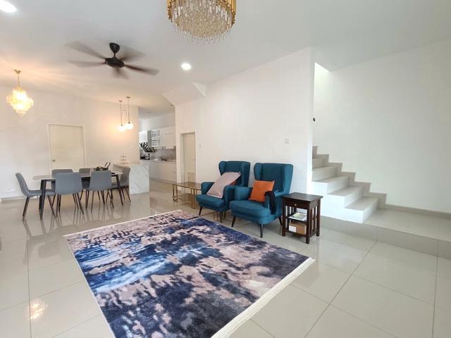 Terraced House for sale in Pontian