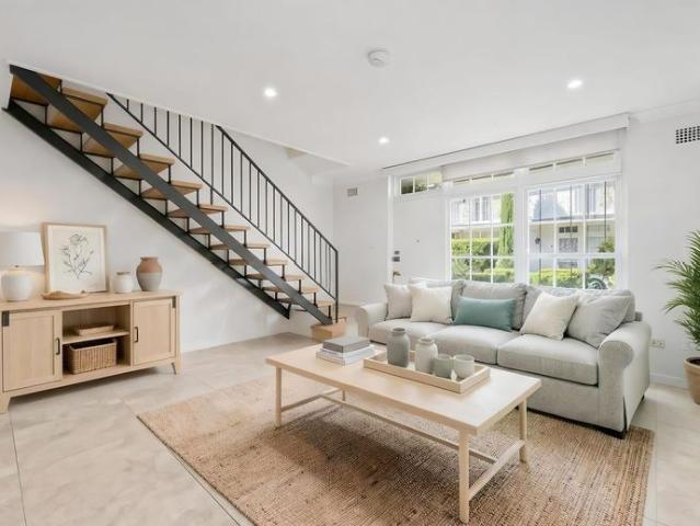 Townhouse for rent in Sydney, New South Wales