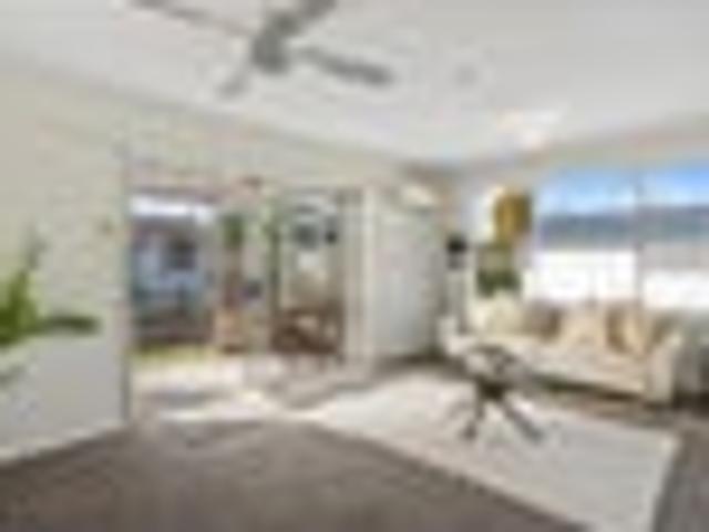 Apartment for sale in Casebrook, Canterbury