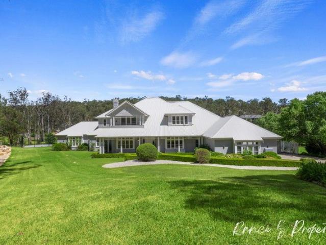 Cottage for sale in Sydney, New South Wales