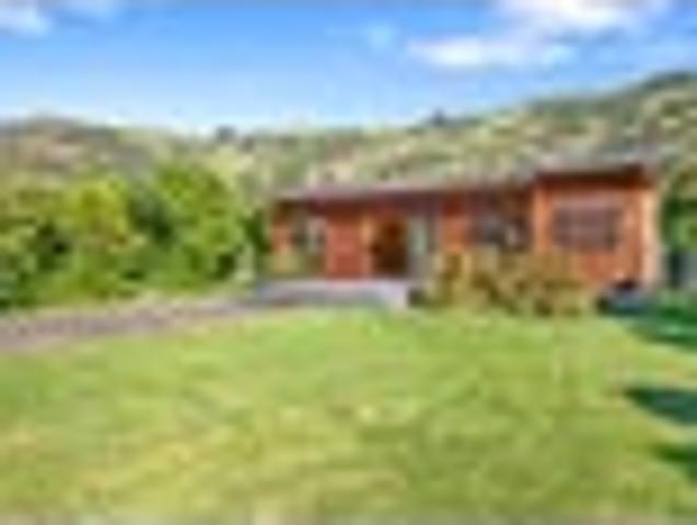 House for sale in Little Akaloa, Canterbury