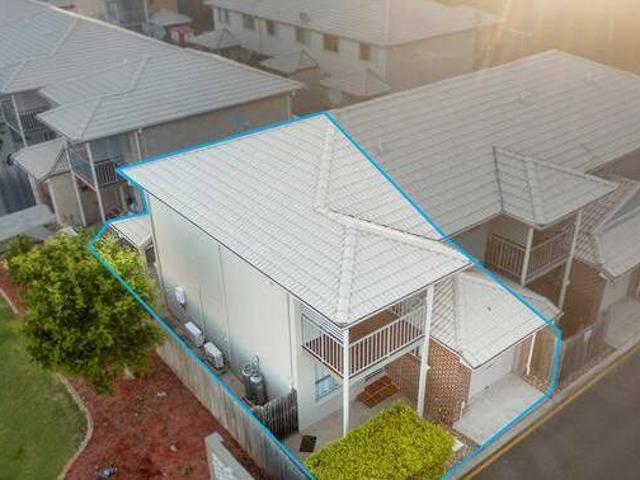 House for sale in Brisbane Adelaide Street, Queensland