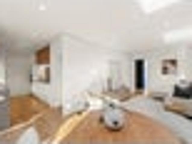 Apartment for sale in Merivale, Canterbury