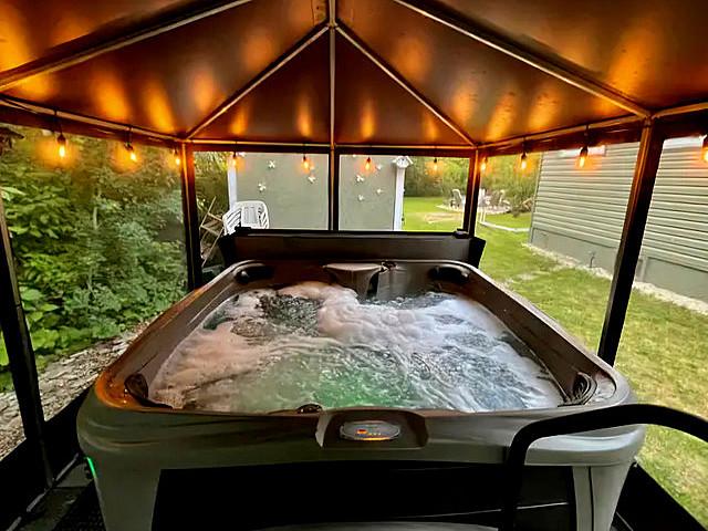 House for sale in East St. Paul, Manitoba