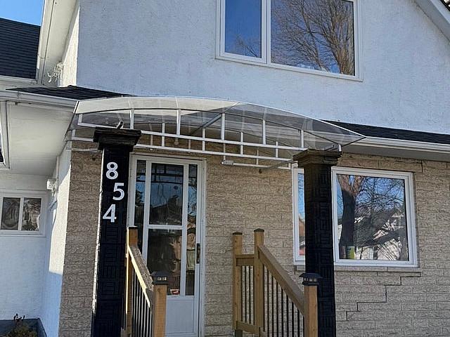 House for sale in East St. Paul, Manitoba