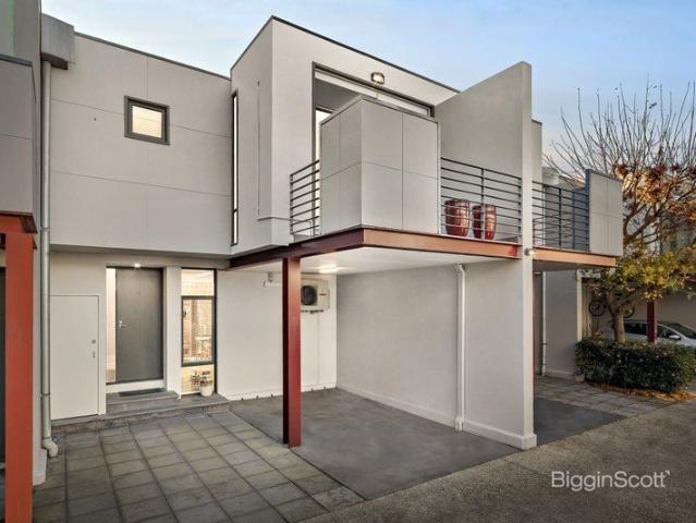 Townhouse for sale in Camerons Creek, Victoria