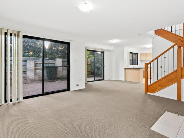 House for rent in Wollongong West, New South Wales