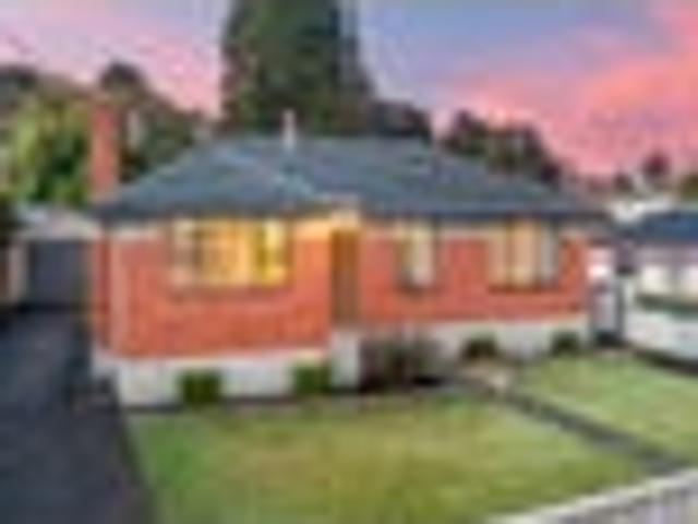 House for sale in Otakou