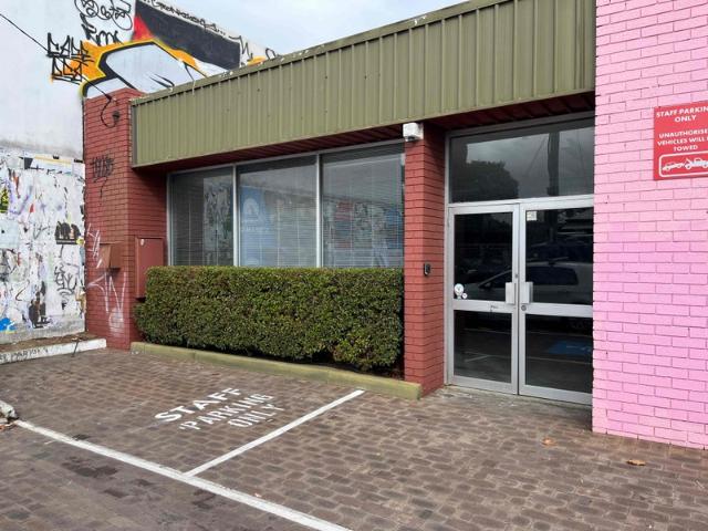 Showroom for rent in Perth