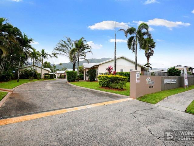Apartment for rent in Mooroobool, Cairns