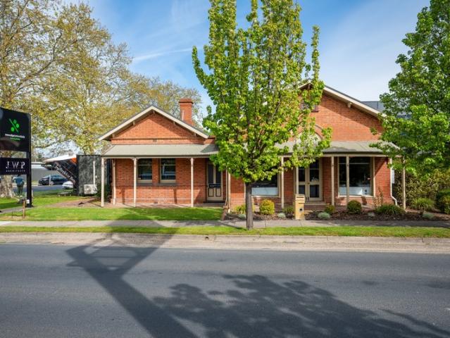 Office for sale in Wodonga, Victoria