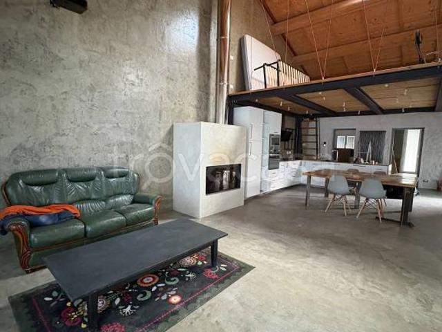 Loft in vendita a Montale Alto, Montale
