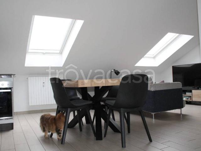 Loft in vendita a Santena, Torino