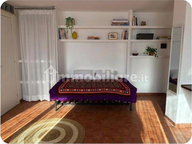Villa Indipendente in affitto a Villaggio Trieste, Latina