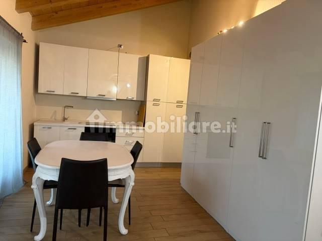 Villa Indipendente in affitto a Monteregio, Casatenovo