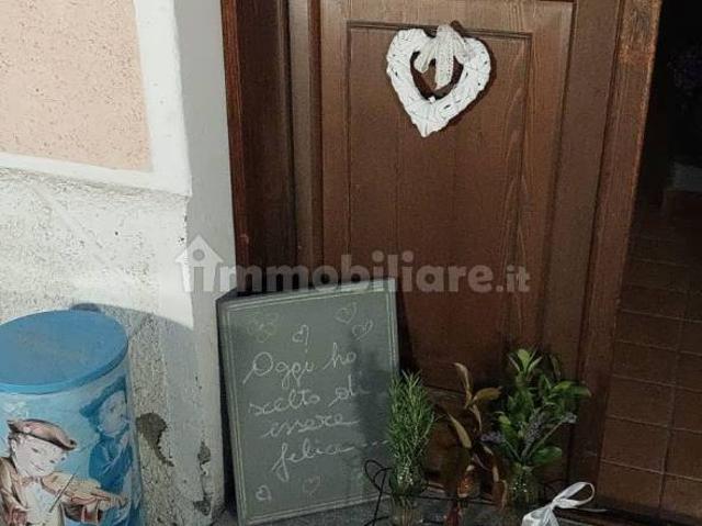 Villa Indipendente in affitto a Unione Montana di Comuni delle Valli di Lanzo, Ceronda e Casternone, Piemonte