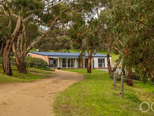 Cottage for sale in Parawa, South Australia