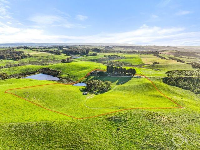 Cottage for sale in Hindmarsh Tiers, Inman Valley