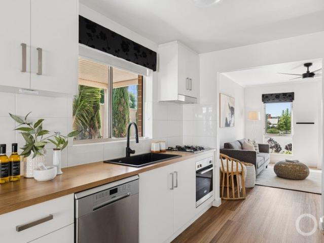 Townhouse for sale in Morphett Vale, Adelaide