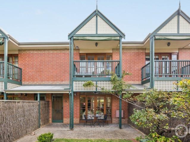 Townhouse for sale in Horseshoe Creek, South Australia