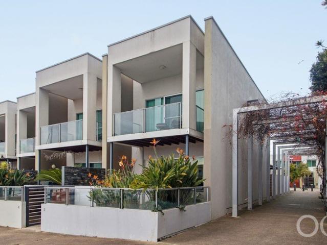 Townhouse for sale in Horseshoe Creek, South Australia