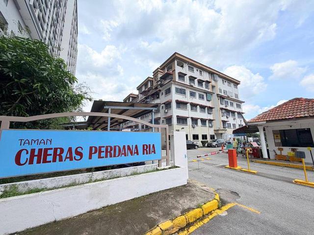 Apartment for sale in Kajang, Langat