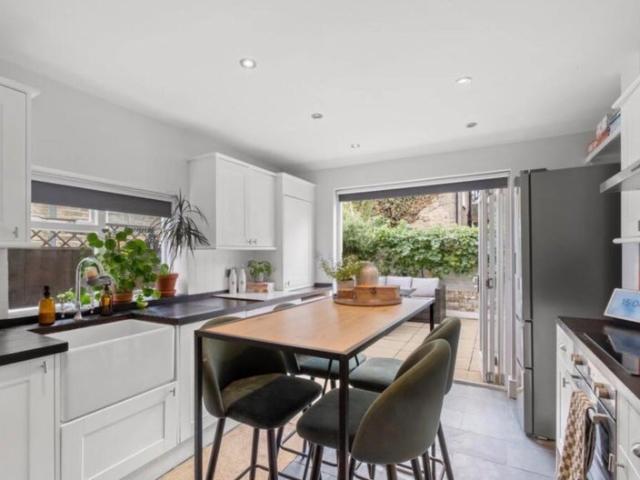 Apartment for rent in Fulham, Sands End