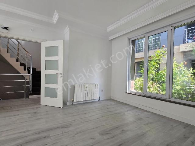 İstanbul içerisinde kiralık Villa