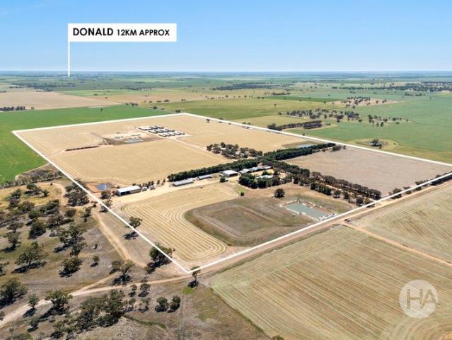 Cottage for sale in Donald, Victoria