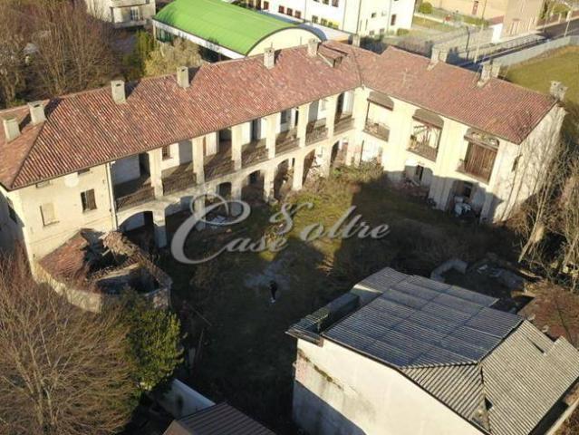 Palazzo in vendita a Figino Serenza, Lombardia