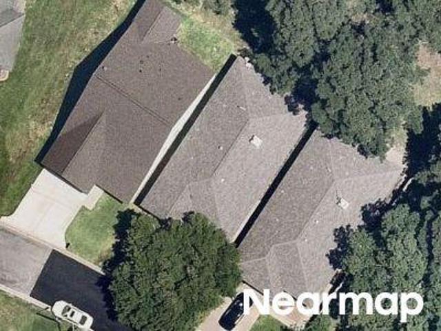 House for sale in Willis