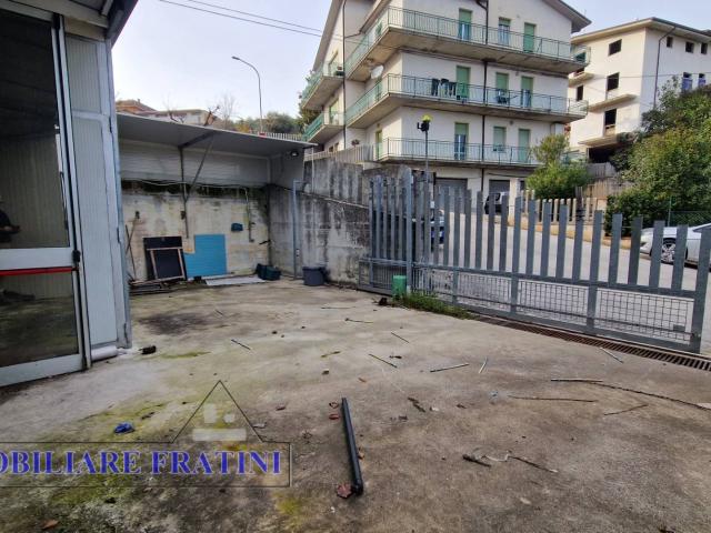 Capannone in vendita a Unione dei Comuni della Val Vibrata, Ancarano
