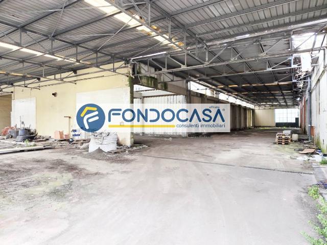 Capannone in vendita a Villaggio San Pietro, Puglia