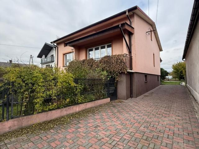 Dom na sprzedaż w Opoczno, Łódzkie