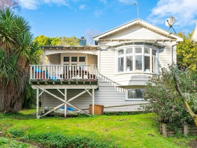 House for rent in Otakou