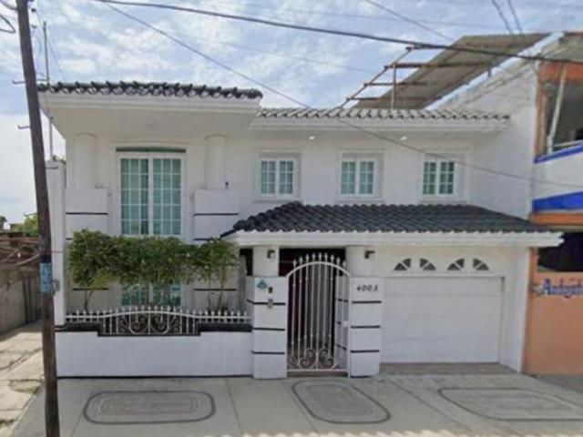 ¡OPORTUNIDAD! Casa en Col. Cazones, Poza Rica: La Zona más Exclusiva, Segura y de Mayor Tradición