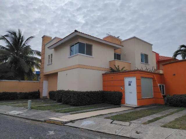 Casa en venta en Hueytamalco, Puebla