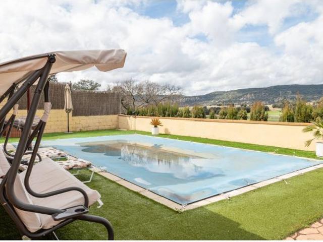 Casa en venta en Fuentenovilla, Urbanización Las Fuentes