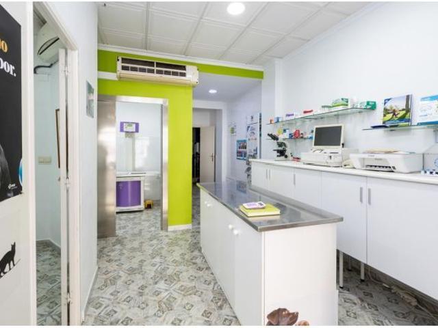 Local Comercial en venta en Comarca de Baza, Andalucía