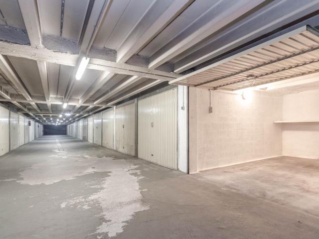 Garaje en venta en Mieres, Barrio de Santa Marina