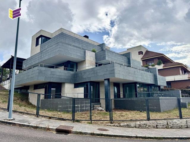 Piso en venta en Baiona, Vigo