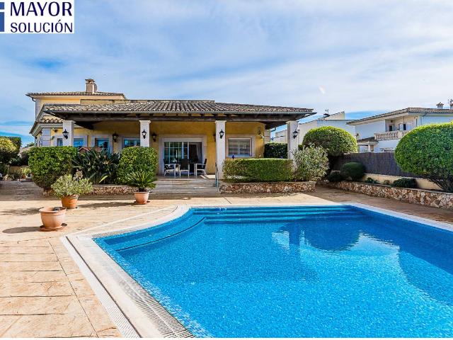Chalet en venta en Les Meravelles, Palma
