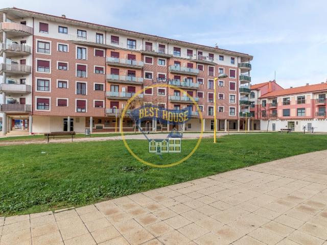 Casa en venta en La Lastra, León