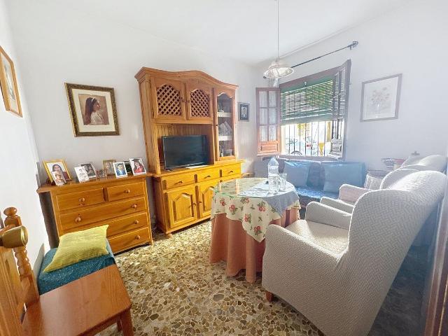 Casa en venta en Barriada Islas Canarias, Costa del Sol Occidental