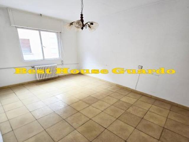 Piso en venta en Guardo, Castilla y León