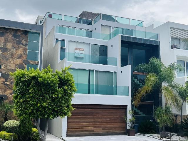 Casa en renta en Lomas de Angelópolis, San Andrés Cholula